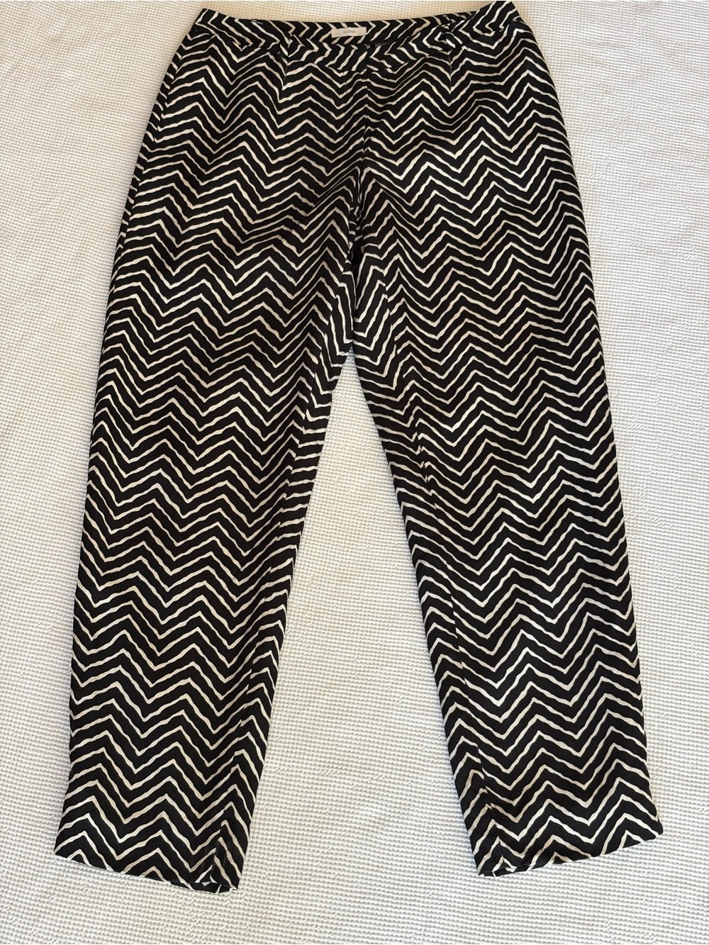 Liz Claiborne Black and White Chevron Pants Silk
